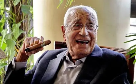 نقيب الصحفيين: إرث محمد حسنين هيكل سيظل حاضرا في الصحافة المصرية والعربية
