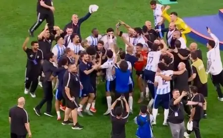 وزير الرياضة يهنئ بيراميدز بتتويجه بكأس القارات الثلاث