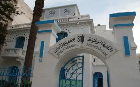 نقابة الصحفيين التونسيين تطالب بالإفراج الفوري عن الزغيدي وبسيس المعتقلين منذ 500 يوم