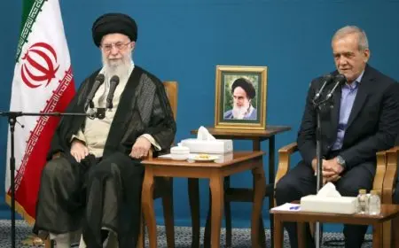 رئيس إيران: لم ولن نسعى لإنتاج قنبلة نووية وفقا لفتوى المرشد الإيراني علي خامنئي