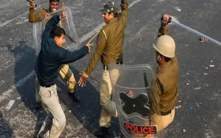 “سقوط قتلى ومصابين”.. اشتباكات عنيفة بين المحتجين والشرطة في الهند