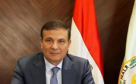 وزير الزراعة للمزارعين: استمرار صرف أسمدة الموسم الصيفي حتى 10 أكتوبر المقبل