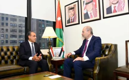 وزير الخارجية يؤكد لنظيره الأردني دعم مصر الراسخ لكل ما يحفظ أمن واستقرار الأردن