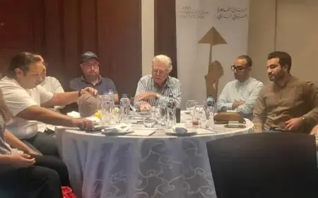حسين فهمى فى حوار صريح مع ممثلى الصحف المصرية: مهرجان القاهرة السينمائى «عجوز» عمره 46 سنة.. ونحاول تقديمه بروح شابة وجاذبية