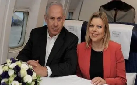 بالصور.. نتنياهو وزوجته يرتديان ألوان العلم الفلسطيني قبل السفر للأمم المتحدة