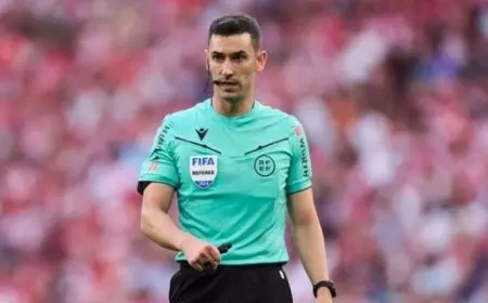 الإسباني مونيوز يقترب من إدارة مباراة القمة