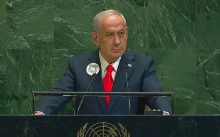 والد أسير إسرائيلي يقاطع نتنياهو مرتين خلال كلمته بالأمم المتحدة