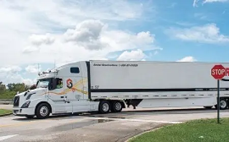 وزارة النقل الأمريكية تشدد شروط رخصة قيادة الشاحنات لغير الأمريكيين