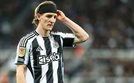 مدرب نيوكاسل: عودة جوردون تمنحنا دفعة قوية قبل مواجهة أرسنال