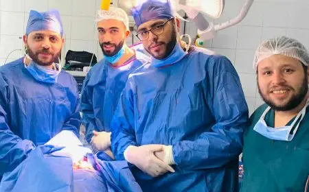 إنقاذ شاب من الموت بعد جراحة دقيقة لعلاج قطع غائر بشرايين الرقبة في مستشفى الفيوم العام
