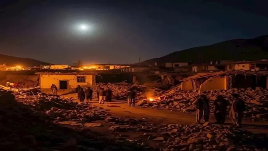“إن بي سي”: 250 قتيلا و500 جريح في زلزال بقوة 6 درجات ضرب أفغانستان