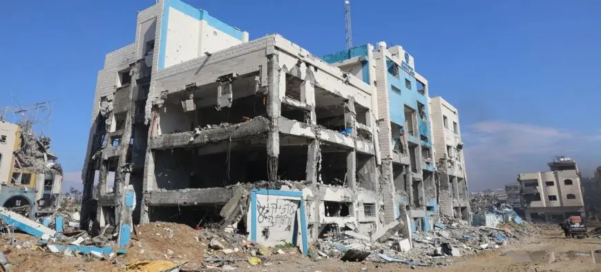مفوض الأونروا: إسرائيل دمرت معظم المدارس والمرافق التعليمية في غزة