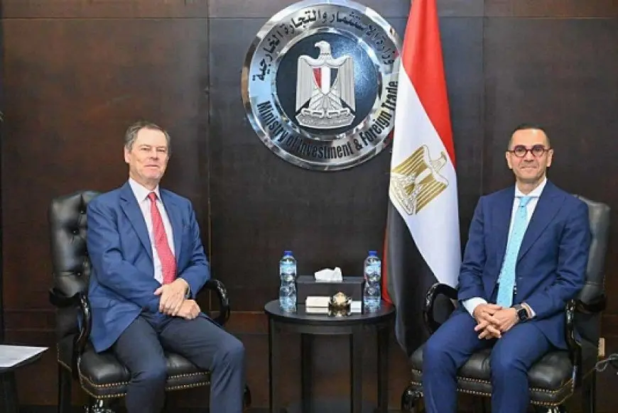 وزير الاستثمار يلتقي سفير إسبانيا بالقاهرة لبحث سبل تعزيز العلاقات الاقتصادية بين البلدين