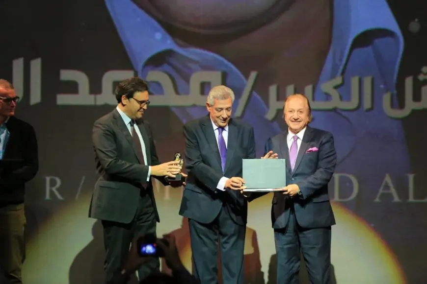 محمد المنصور: تكريمي من مهرجان القاهرة للمسرح التجريبي تكريم للفنانين في الكويت ودول مجلس التعاون الخليجي