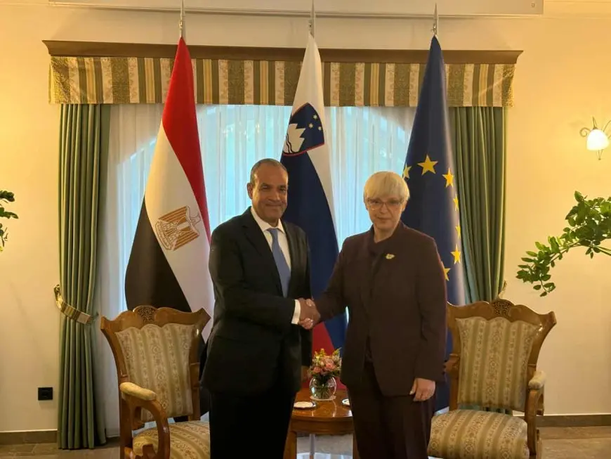 وزير الخارجية يوجه الدعوة إلى رئيسة سلوفينيا لزيارة مصر وحضور حفل افتتاح المتحف المصري الكبير
