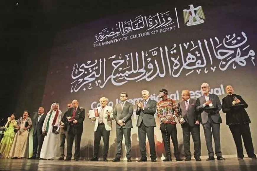 نقاش حول تغيير هوية مهرجان المسرح التجريبي مع انطلاق الدورة الـ32.. والمسرحيون ينقسمون