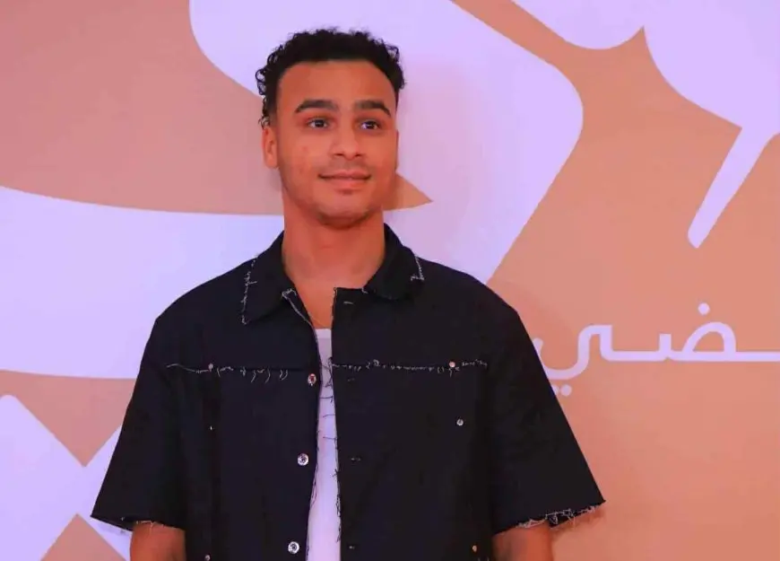 الشاعر مصطفى حدوتة لـ الشروق: المشاركة في فيلم ضي حلم وتحقق.. والتعاون مع محمد منير منحني هذا الشعور
