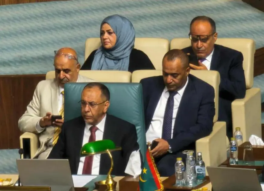 وزير الصناعة اليمني يدعو إلى إنشاء صندوق عربي لدعم إعمار اليمن
