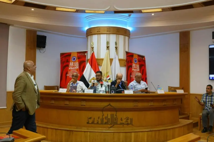 المهرجان التجريبي يكرم رائد النقد المسرحي المغربي حسن المنيعي في ثاني جلسات رد الجميل