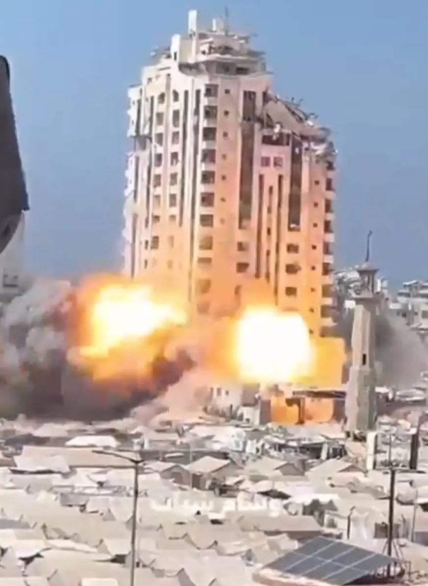 بعد برج مشتهى.. جيش الاحتلال يأمر بإخلاء برج مكة السكني بمدينة غزة تمهيدا لتفجيره