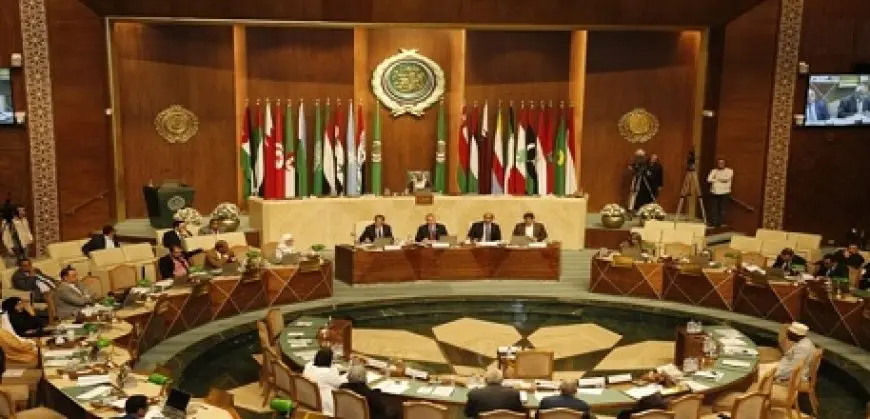 البرلمان العربي يدين تصريحات رئيس وزراء الاحتلال الإسرائيلي بشأن تهجير الفلسطينيين