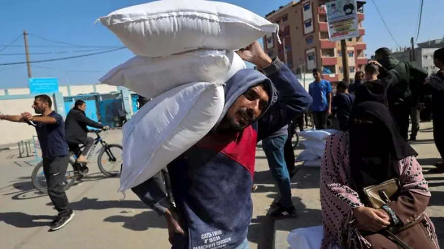 مسؤولون إسرائيليون: لا توجد خطة لتوزيع المساعدات بغزة