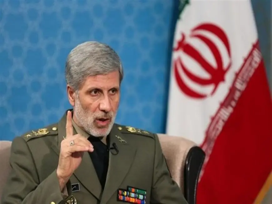 قائد الجيش الإيراني: يجب أن نكون دائما على استعداد للحرب