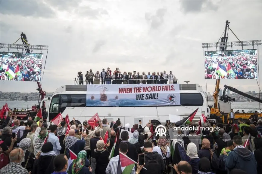 مسيرة في إسطنبول دعما لأسطول الصمود العالمي