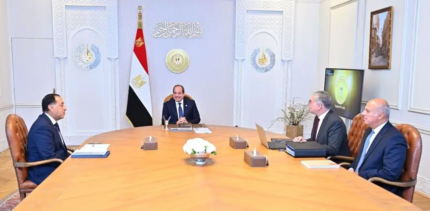 السيسي يوجه بسداد مستحقات الشركات الأجنبية العاملة بمجال البترول لتعزيز مكانة مصر كمركز إقليمي للطاقة