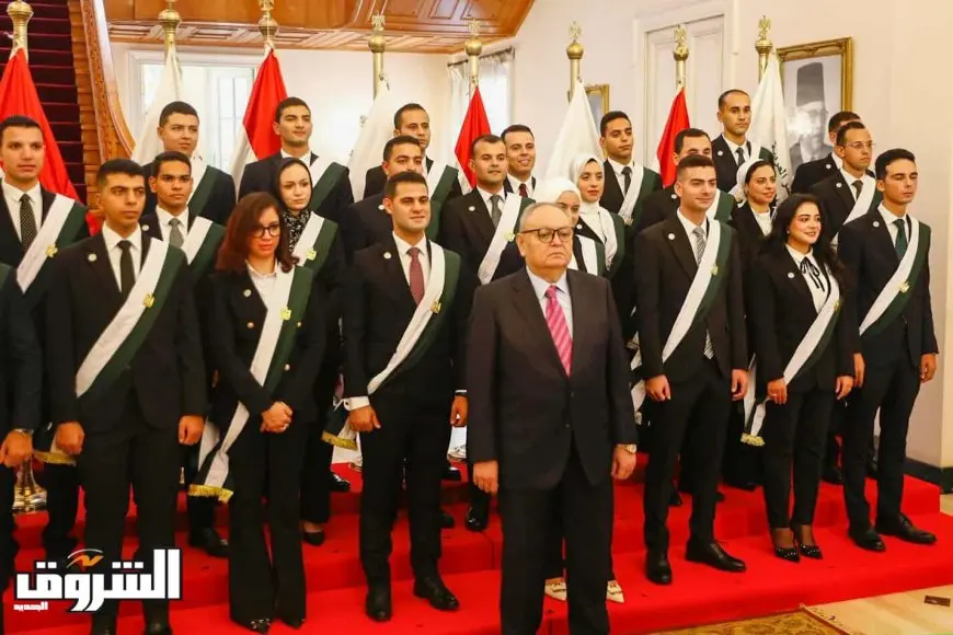 القاضيات والقضاة الجدد يؤدون اليمين القانونية أمام رئيس مجلس الدولة في أول دفعة مختلطة بتاريخ المجلس