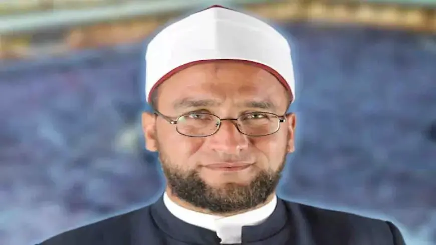 الشيخ أحمد خليل يرد على الفنانة أمل حجازي: هل لم يطلب الله من النساء تغطية شعورهن؟