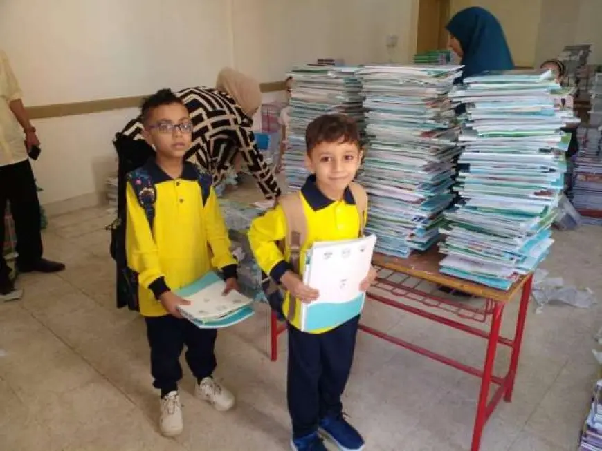 تعليم القاهرة: توزيع الكتب المدرسية دون ربطها بالمصروفات