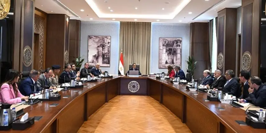 رئيس الوزراء: خطة لزيادة حجم أسطول الطيران بنحو 30% خلال الفترة المقبلة