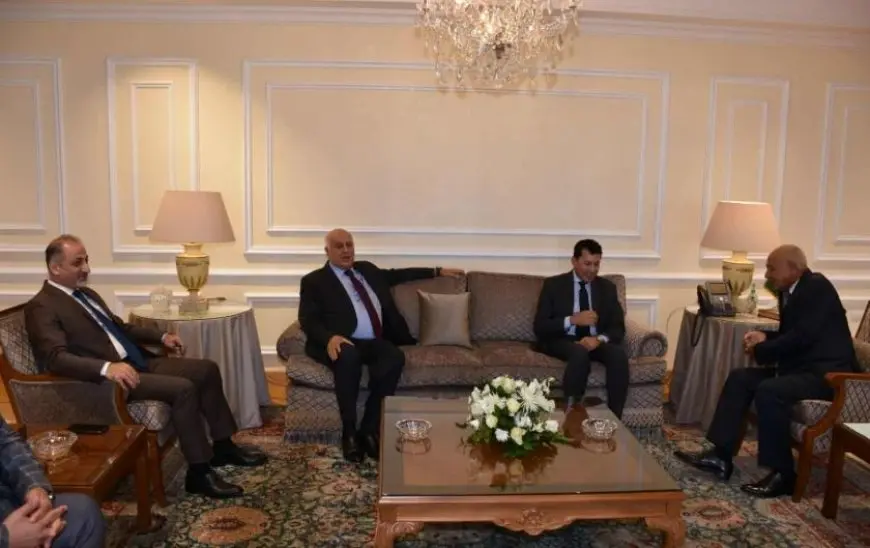 أبو الغيط يبحث مع جبريل الرجوب إعادة بناء المنشآت الرياضية في غزة