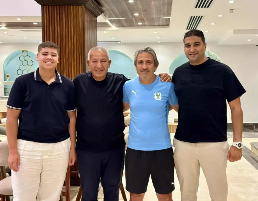 تفاصيل زيارة رئيس المصري لمعسكر الفريق قبل مواجهة الزمالك