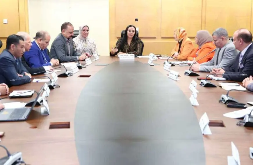 وزيرة التضامن تترأس اجتماع اللجنة العليا لمتابعة الشكاوى والطلبات والخدمات