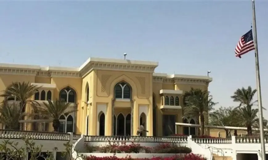 السفارة الأمريكية في الدوحة تصدر توجيها لرعاياها بعدم الخروج والبقاء في أماكنهم