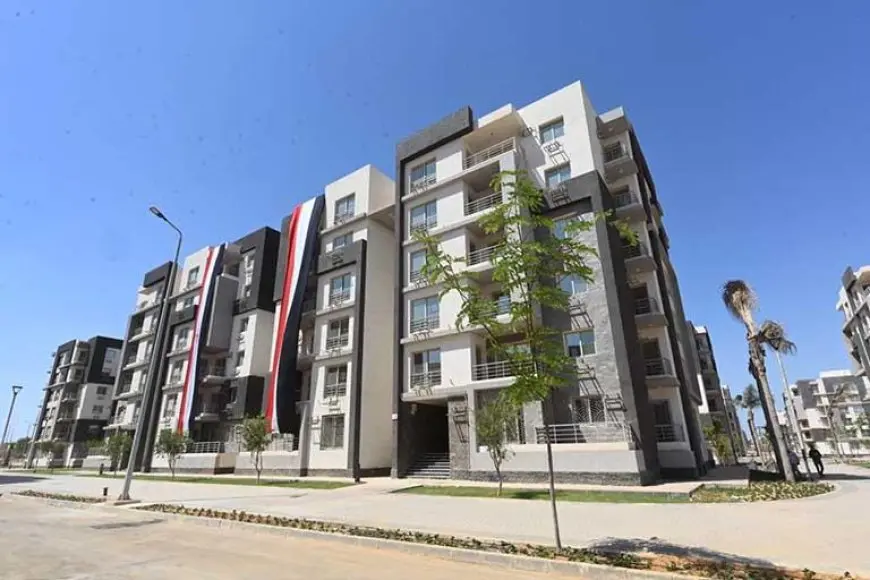 الإسكان تطرح شقق وأراضي ومتخللات بعدد من المدن الجديدة قريبا