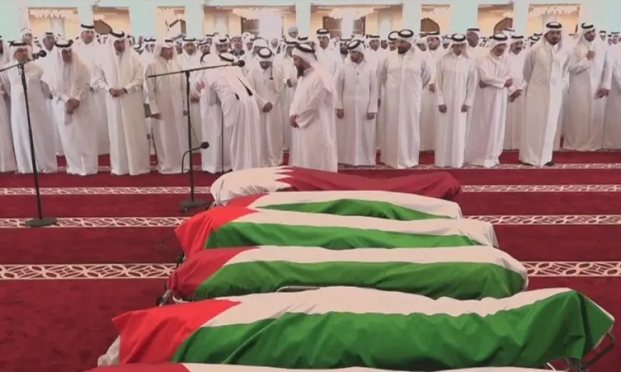 حشود تشيع جثامين شهداء العدوان الإسرائيلي على الدوحة