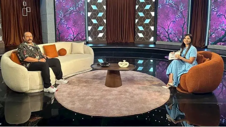 محمد ثروت: “اشتغلت على عربية كبدة قبل التمثيل بسبب المال”