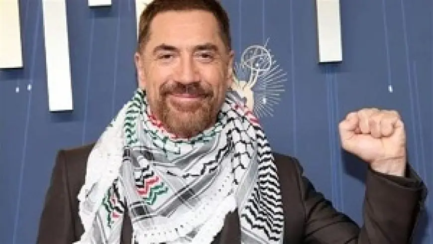 خافيير بارديم بالكوفية الفلسطينية في حفل جوائز إيمي