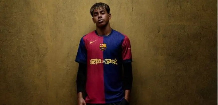 مغنون خلد برشلونة أسماءهم في مباراة العمر