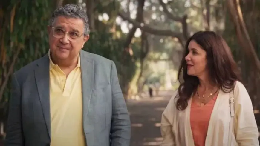 طرح إعلان فيلم “فيها ايه يعنى” استعدادا لعرضه بالسينمات