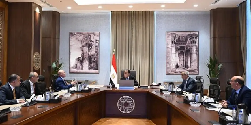 رئيس الوزراء يتابع الموقف التنفيذي الحالي لعدد من المشروعات الجارية بمحافظة القاهرة