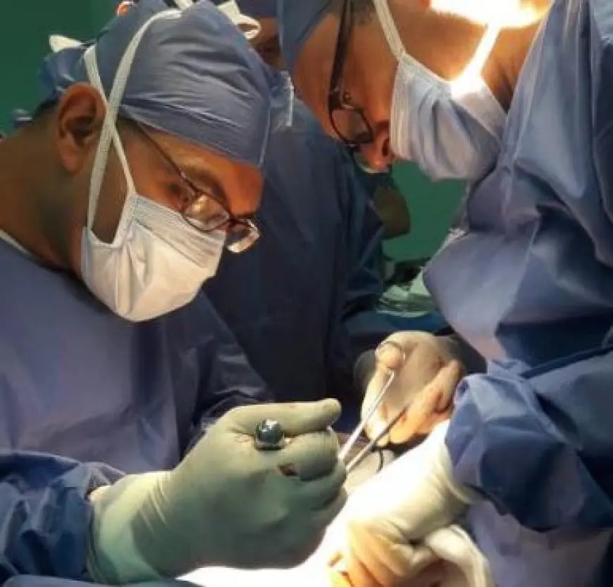 نجاح إجراء جراحة دقيقة ومعقدة فى الكبد بمستشفي الشيخ زايد التخصصي