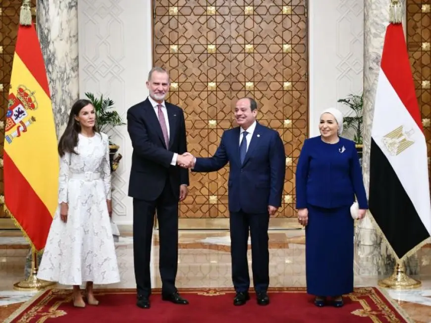 الرئيس السيسي يقيم مأدبة عشاء رسمية على شرف ملك وملكة إسبانيا بمنطقة الأهرامات