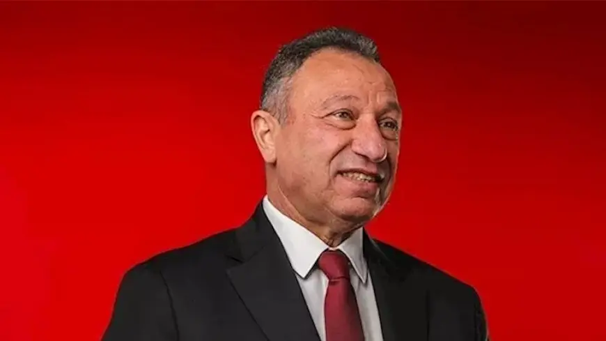 الخطيب يتفقد بعض الأعمال في فرع الأهلي بالتجمع