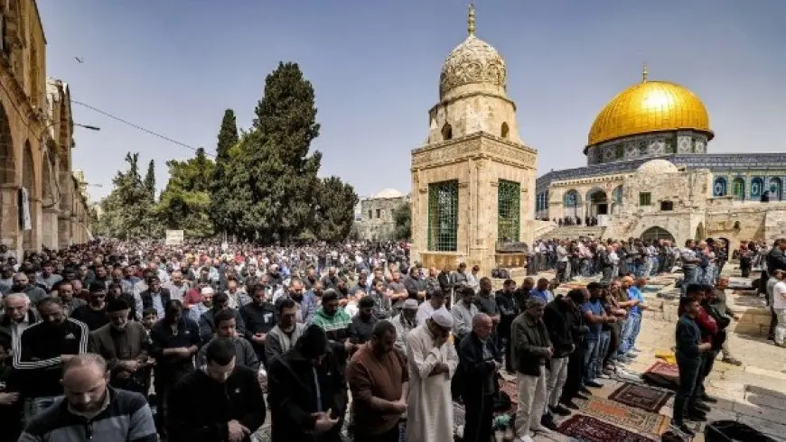 أوقاف القدس: إسرائيل تمنع خطيب الأقصى محمد سرندح من دخوله أسبوعا