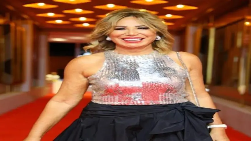 إيناس الدغيدي تنشر صورة مع عريسها وتلغي حفل زفافها بعد السخرية والتنمر