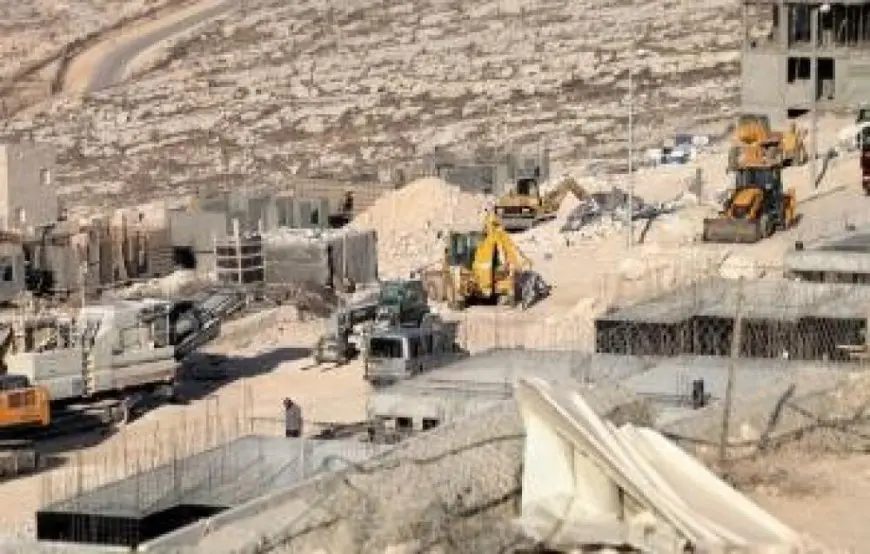حماس: الاحتلال يسعى لعزل مدينة القدس وتقطيع أوصالها وصولا للسيطرة الكاملة عليها